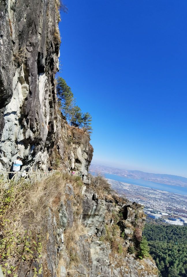 蟾山景区-玉带云游路