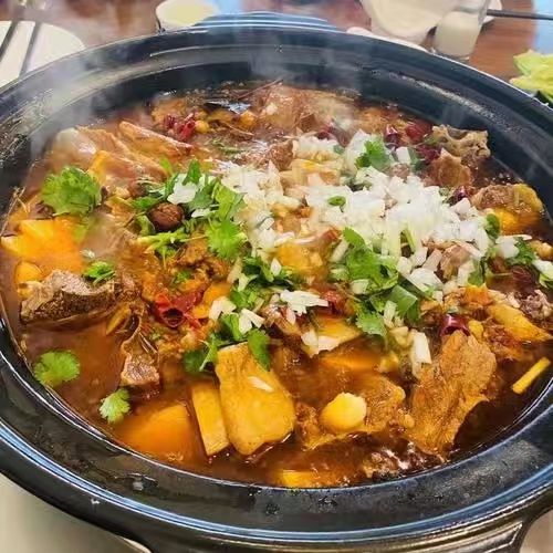 憨伙计大姐牛排牛尾咕嘟锅(围场二店)
