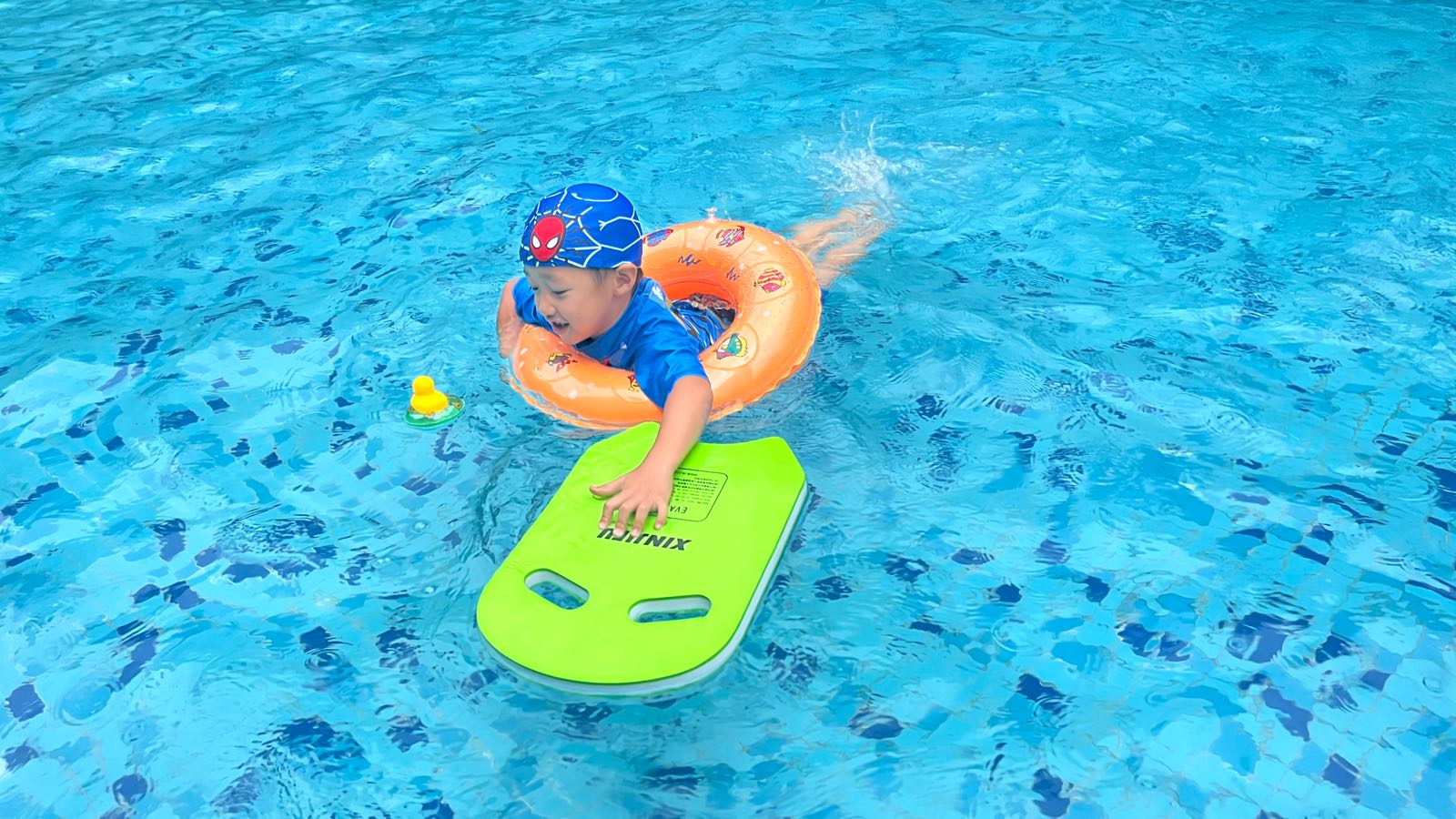 锦绣天伦游泳池