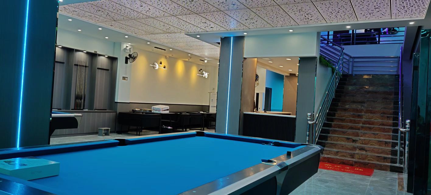 廉江市青平豪八台球棋牌俱乐部