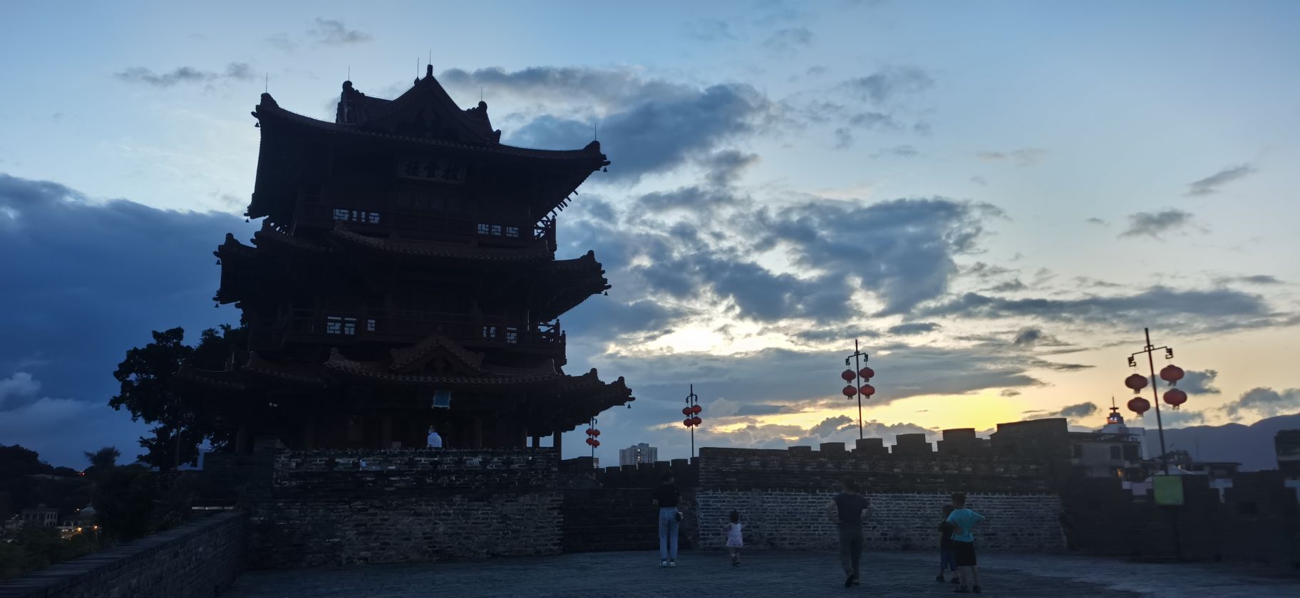 朝天