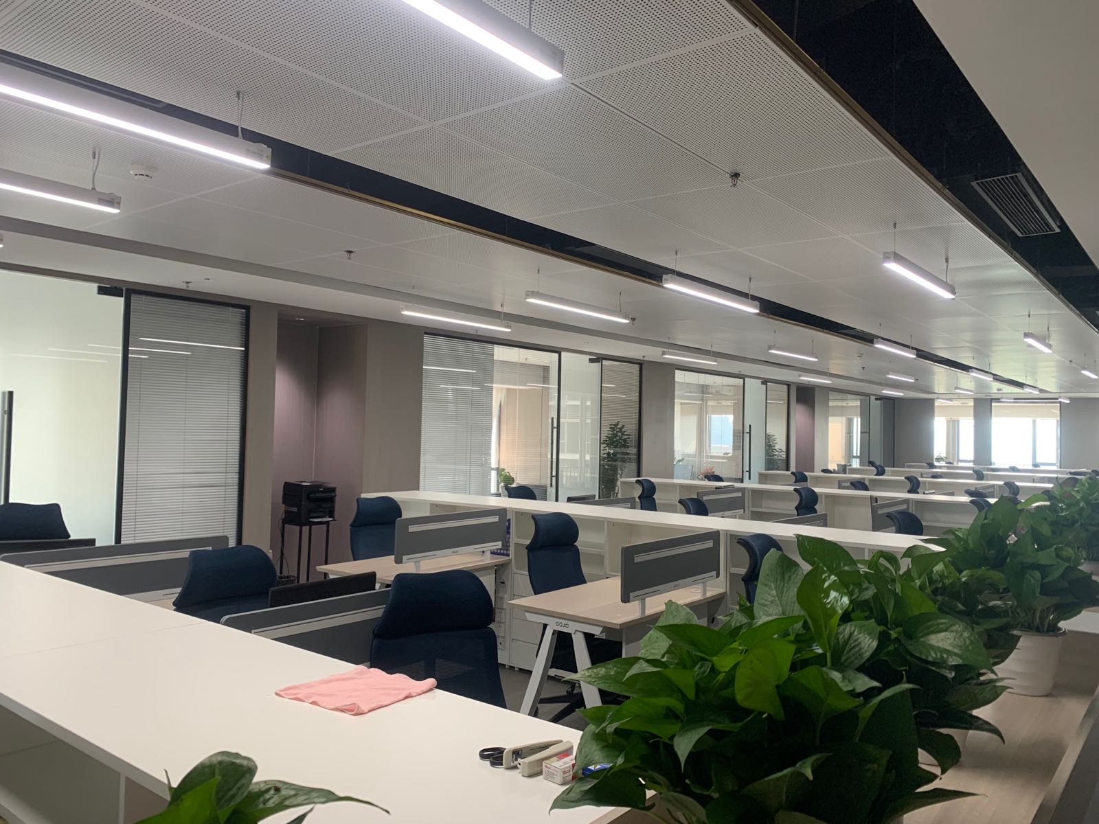 蒙娜丽莎瓷砖(保利中心店)