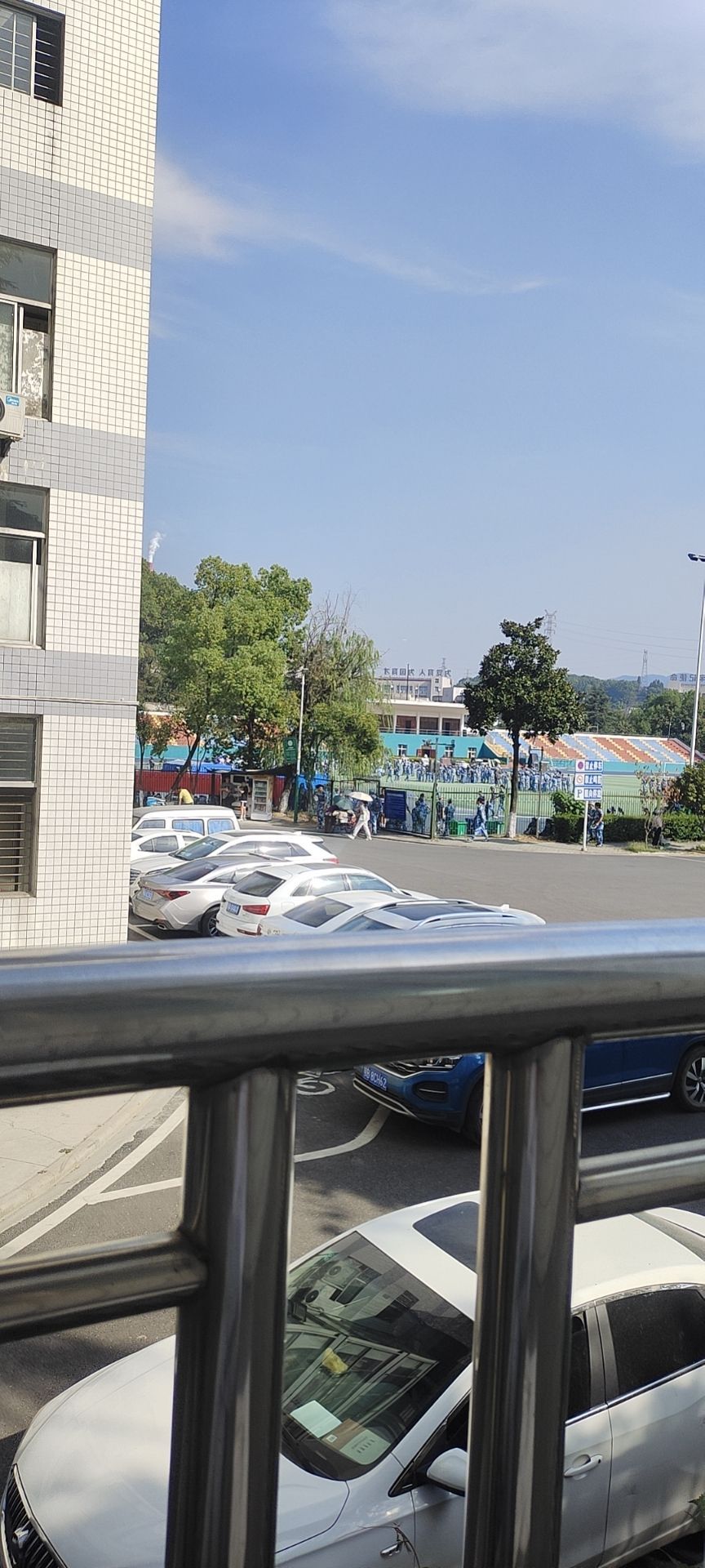 湖北师范大学-塑胶田径场
