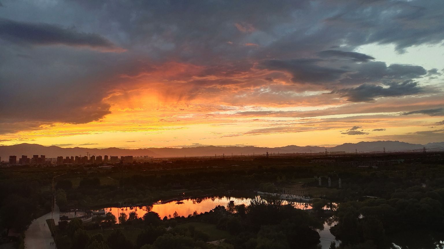 绿洲水乡养生园