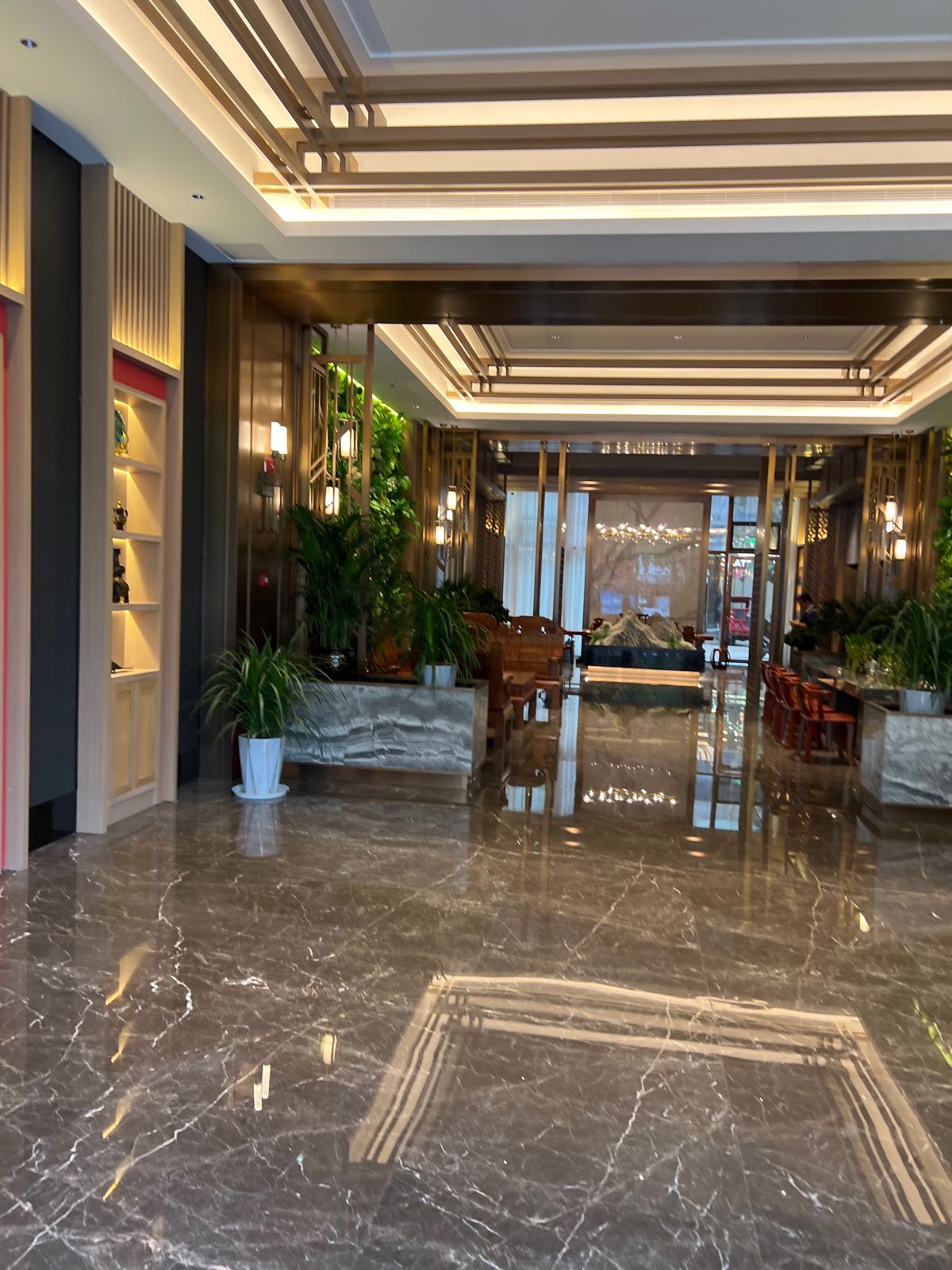 西双版纳景洪华美达安可九点