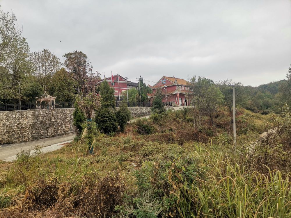 莲花寺村