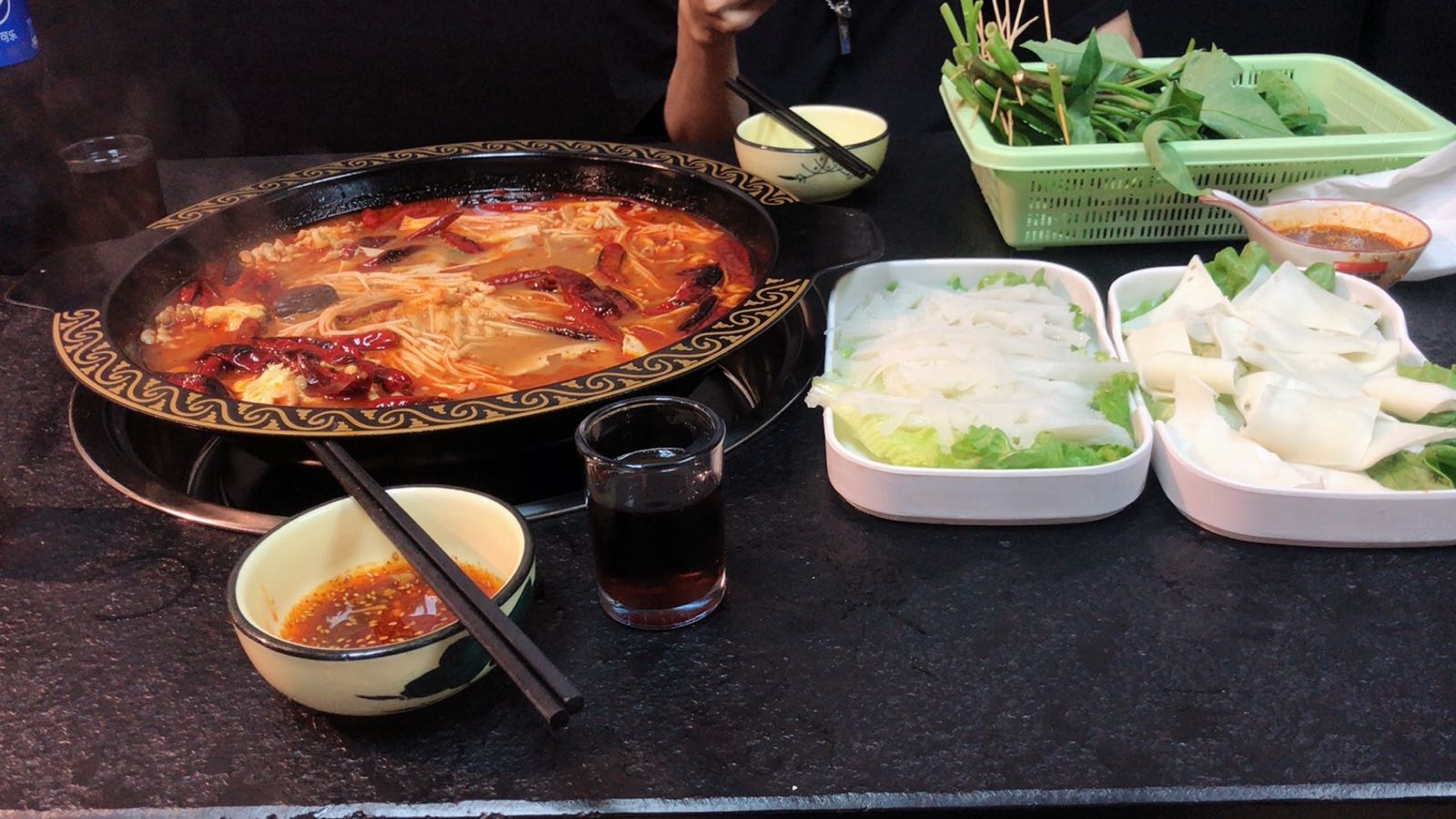 锅底捞串串火锅
