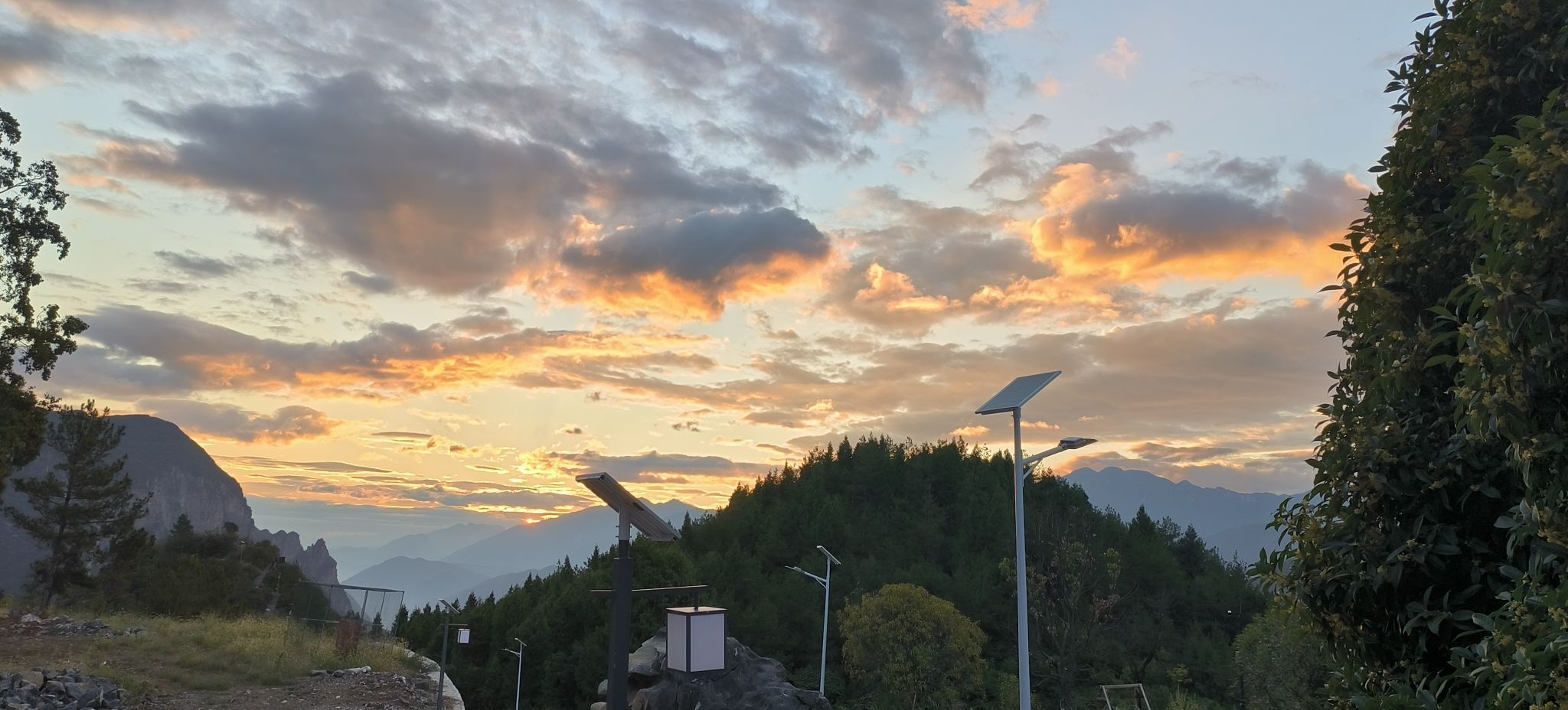 巫山县城旭峰云霞度假村