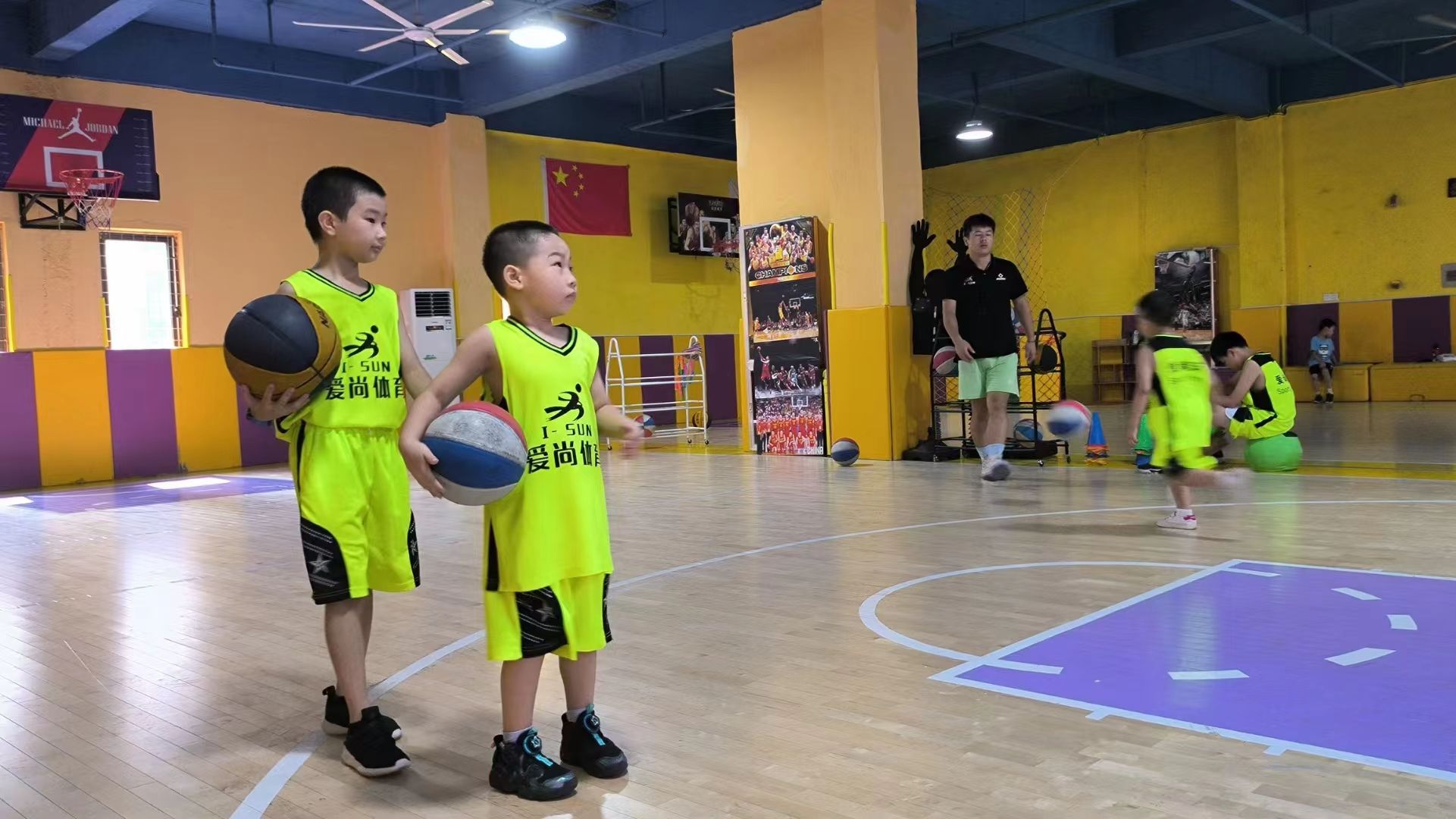 爱尚篮球(九龙运动馆)