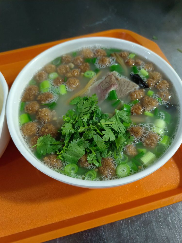 卫师傅大骨牛肉汤(金城大道店)