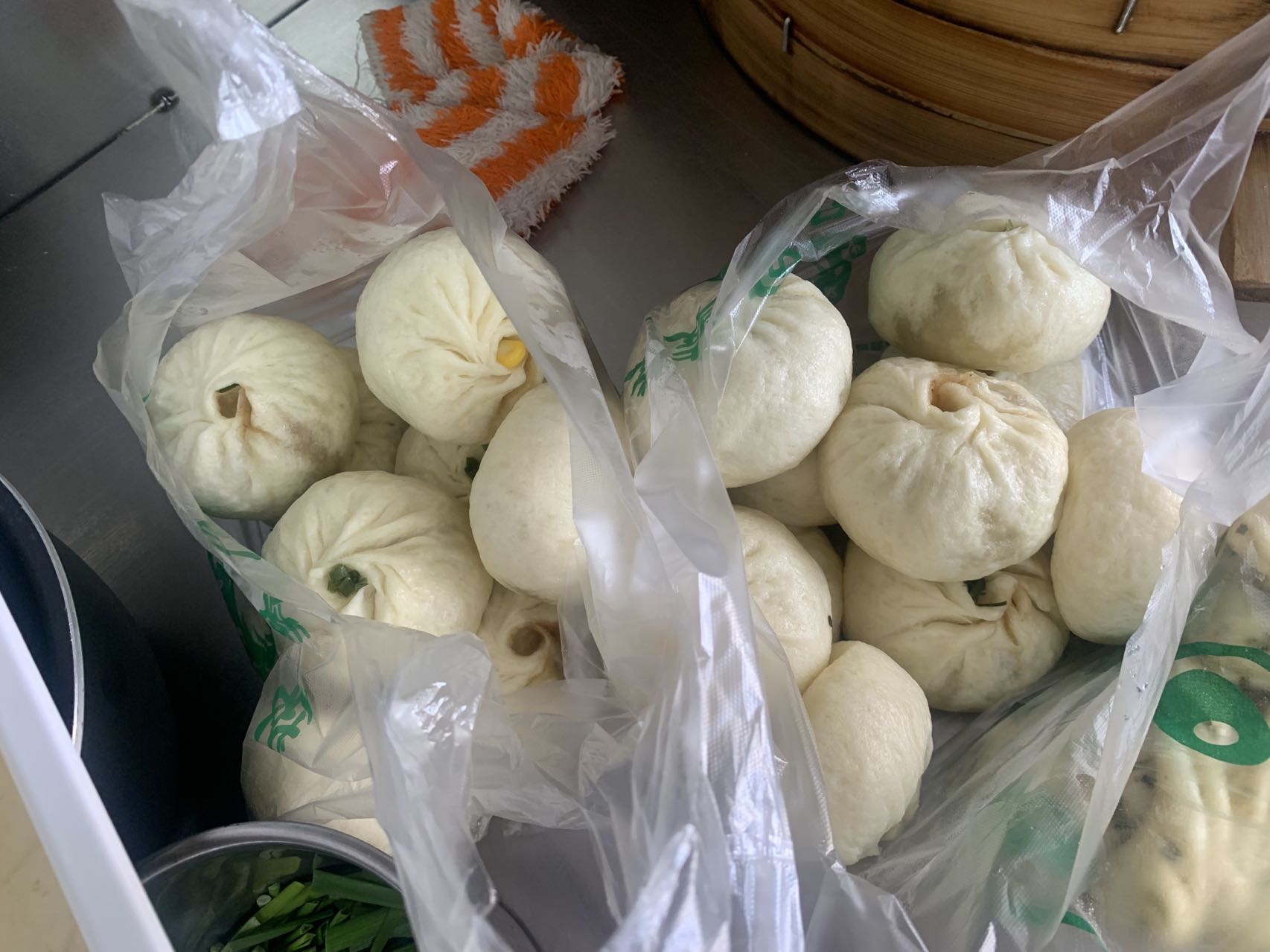 友爱石
