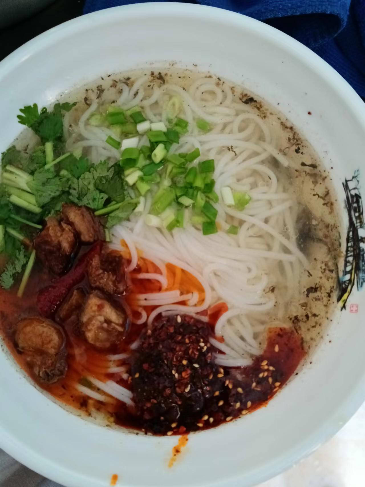 味渝辆和之穴·粉面世家