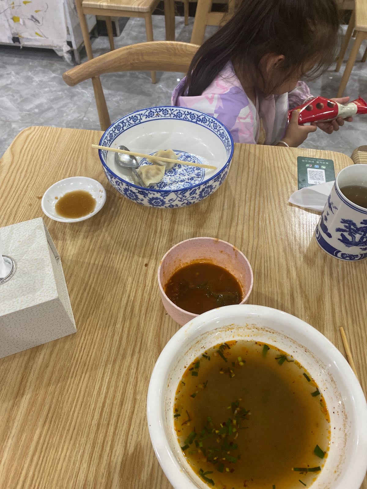 温吉尼兰州牛肉面·新疆菜大盘鸡·清真(曼哈顿店)