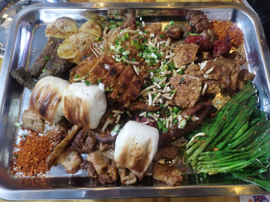 食一串香咔咔烧烤