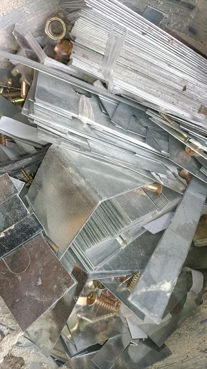 银川废品废铁废旧物资回收(力铭)