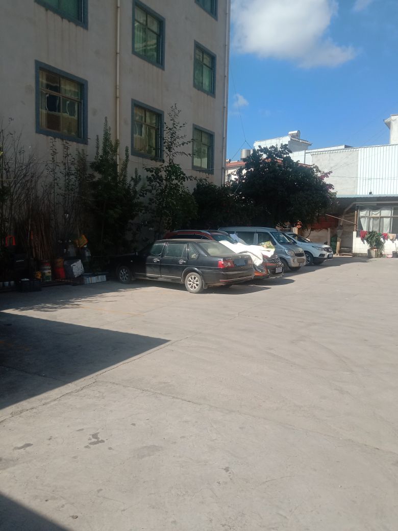 晶朋田园烧烤店
