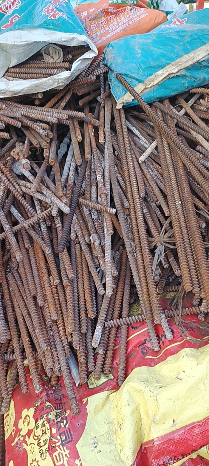 宋仔高价收废品店