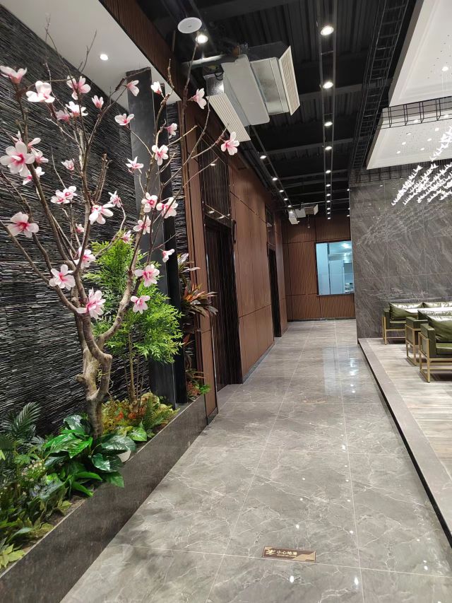 小食林园林餐厅