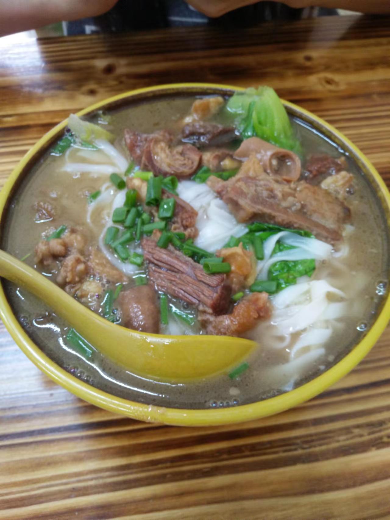 阳江市阳东区东平镇包满粥餐饮店
