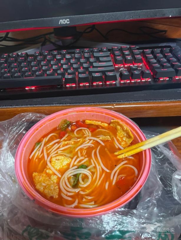 白胖家螺蛳粉·花甲米线