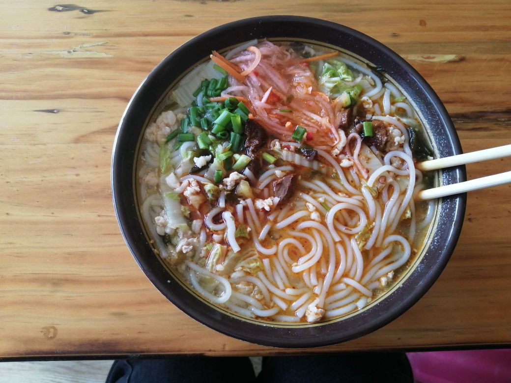 野湘情缘小吃店