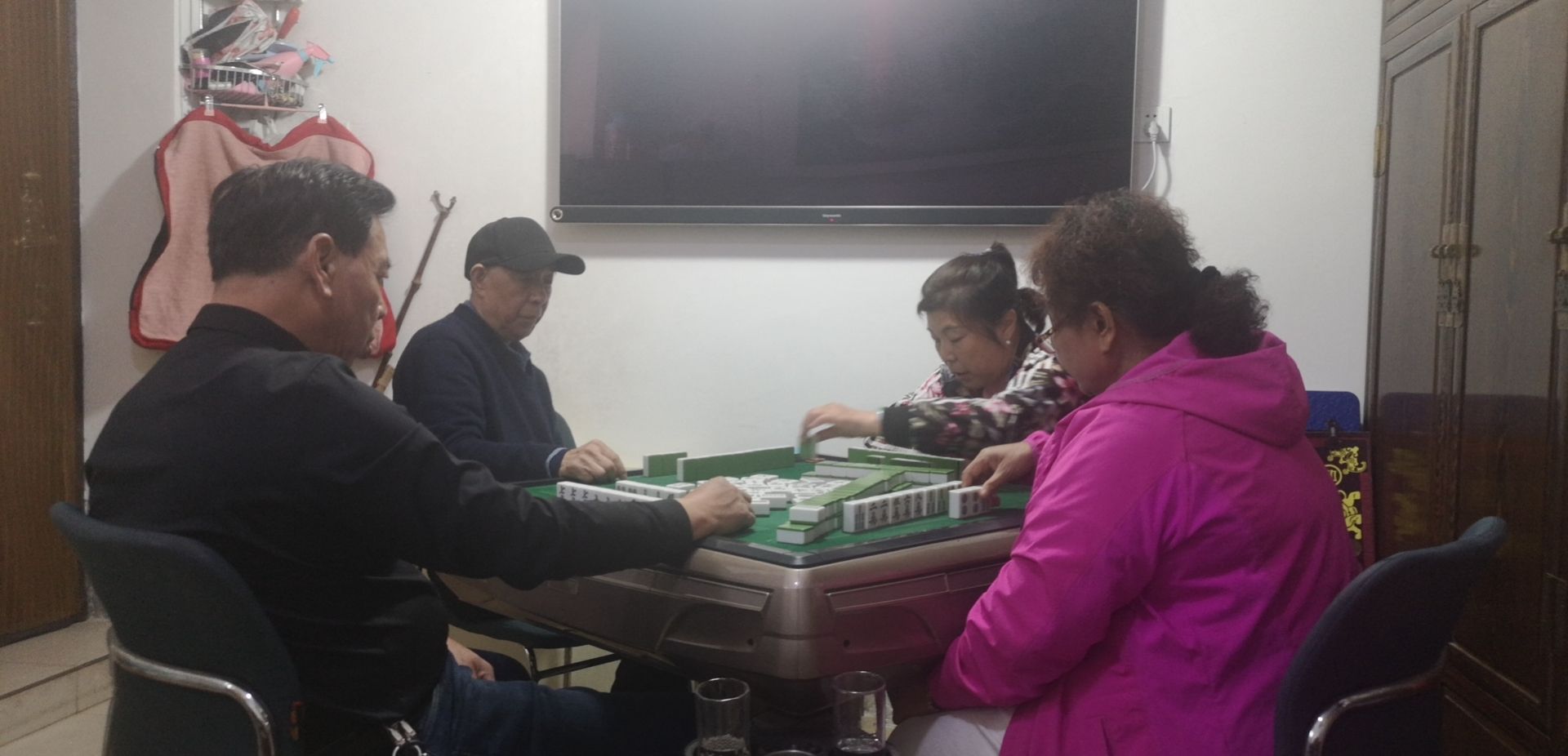 宏民棋牌室