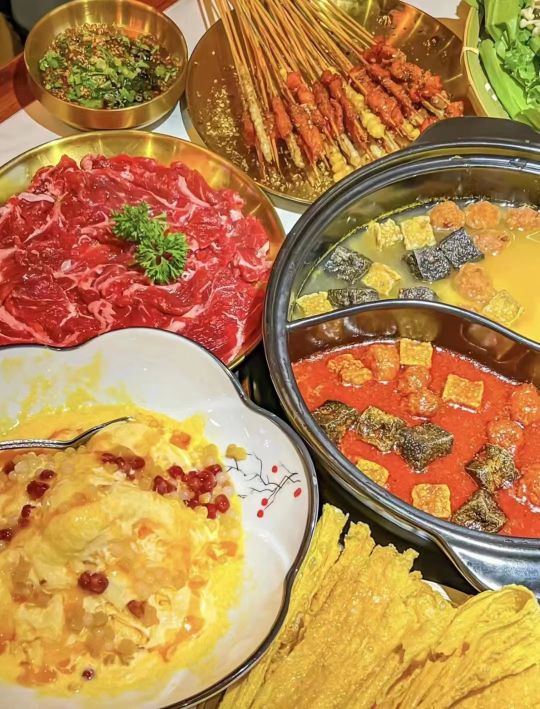 信阳市柳盈盈螺狮粉火锅(万家灯火店)
