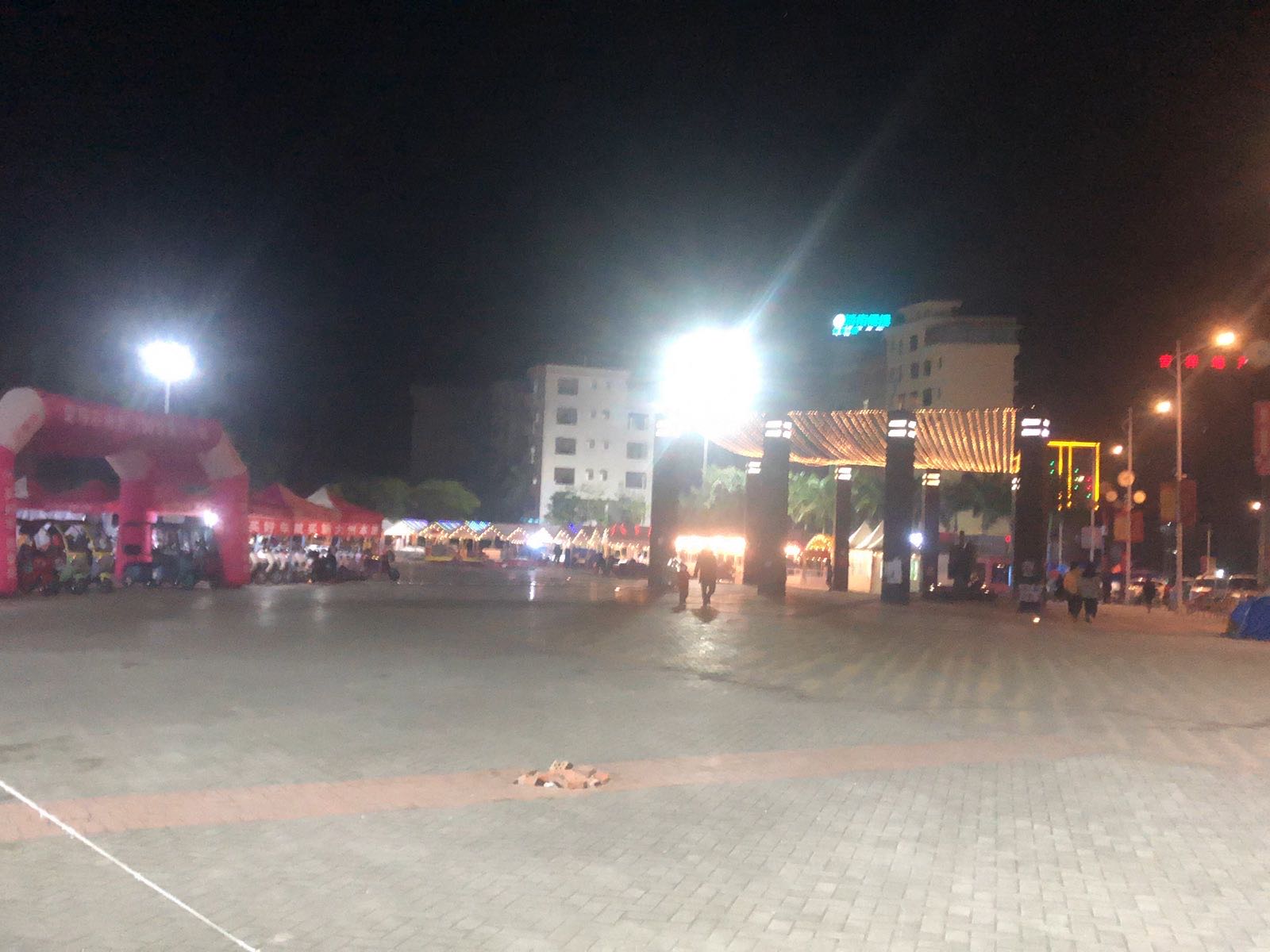 壮族三月三那坡风流街文化旅游广场