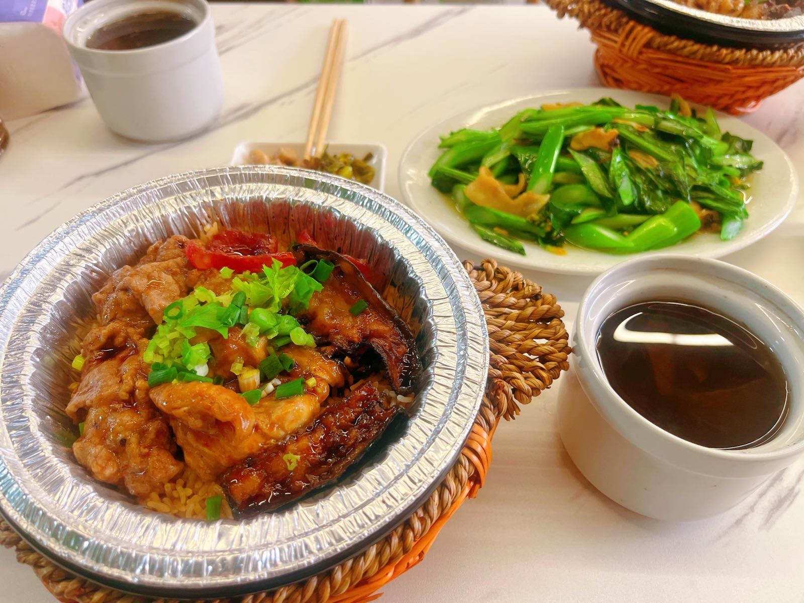 料十足煲仔饭(华侨城店)