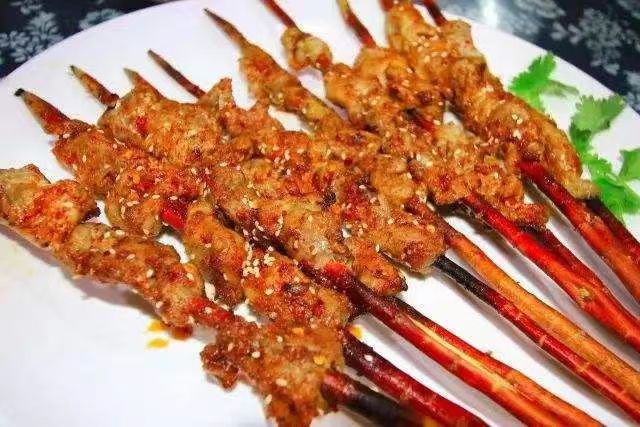 新疆特殊美食烤肉(世界花园小区店)