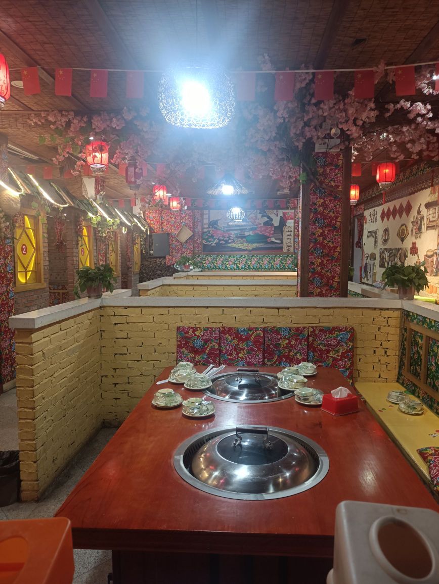 乡村铁锅炖(G220店)
