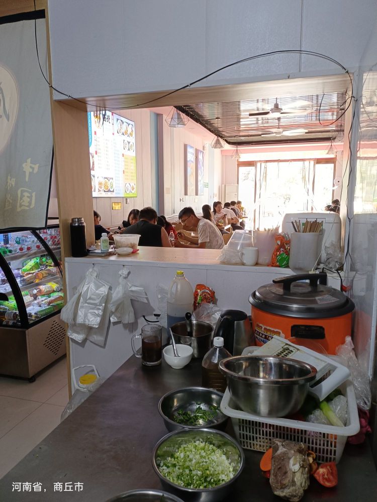 蔡明纬(罗马街店)