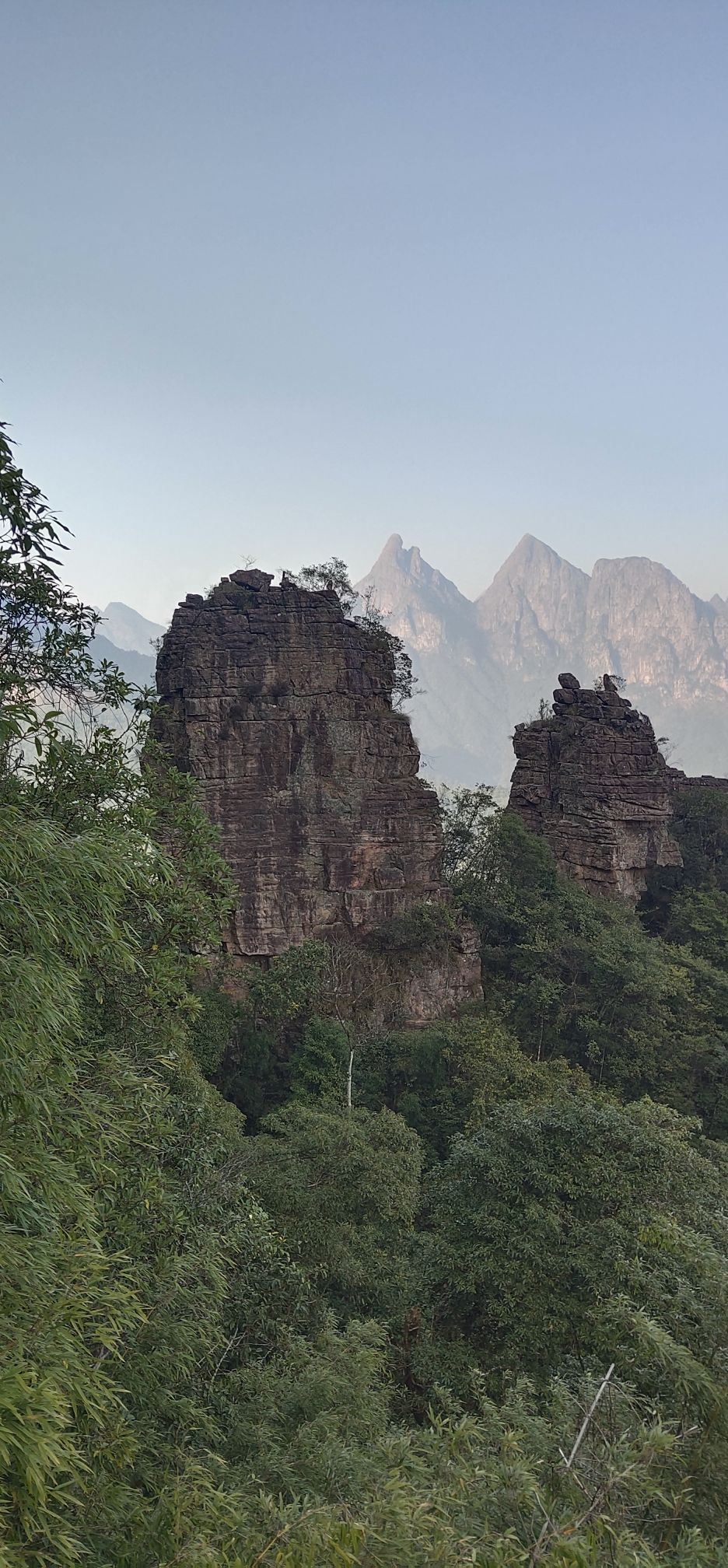 平南北帝山之巅