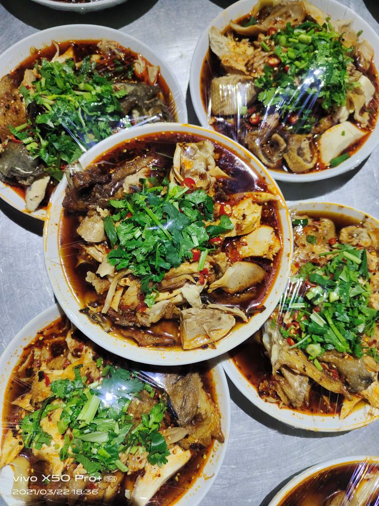 爨乡农家小阿哥时鲜炒菜火锅烧烤