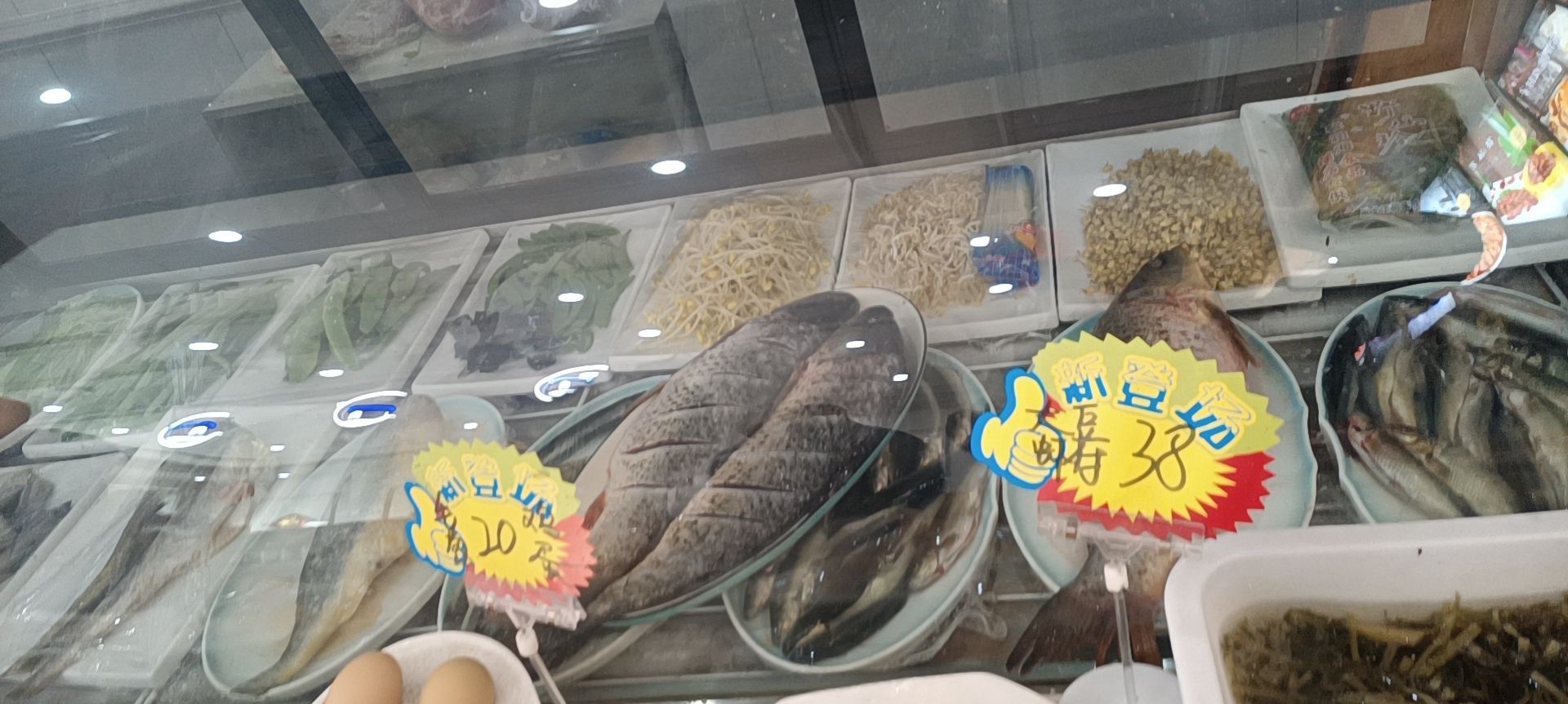 五一街乡村杀猪菜店