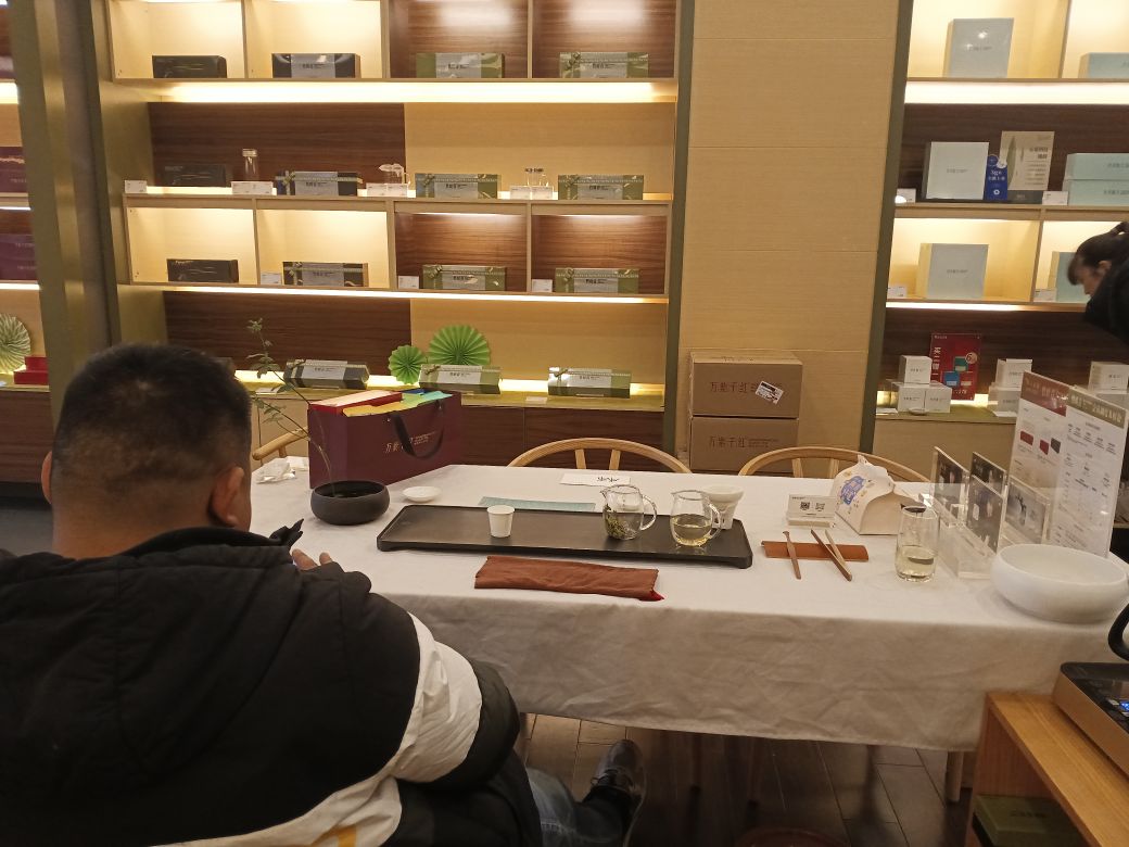 泸州金融中心-东门