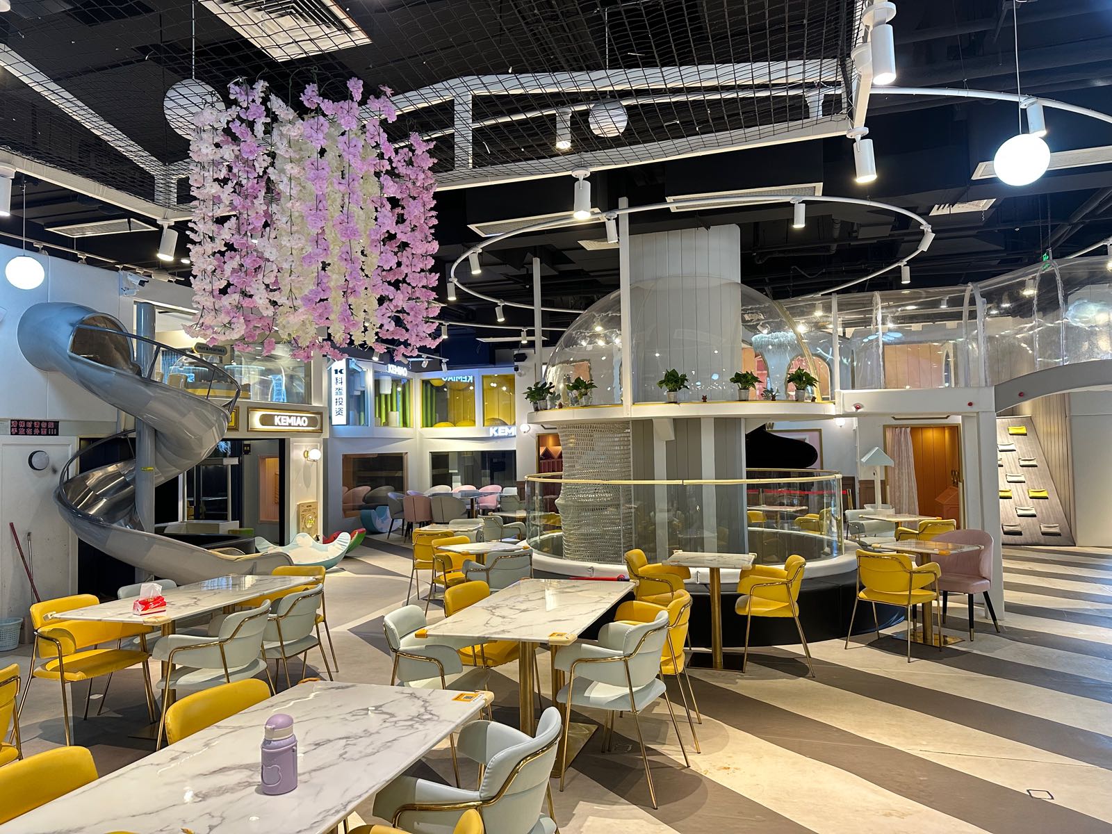 科淼亲子餐厅(万悦新天地店)