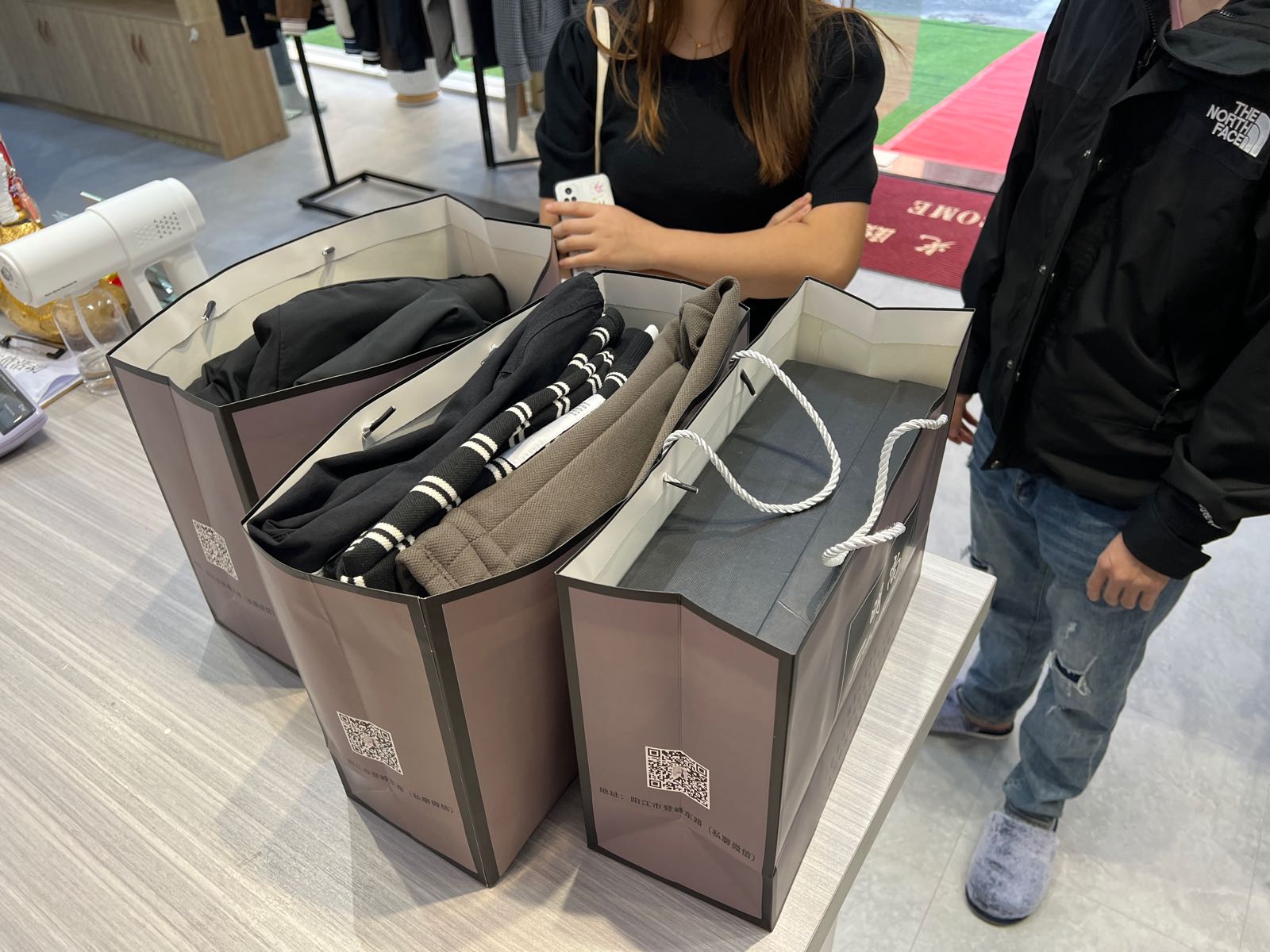 阳江市江城区明尚馆服饰店