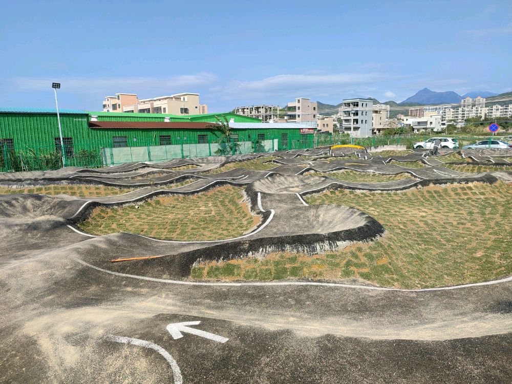 水云谷波浪道运动场