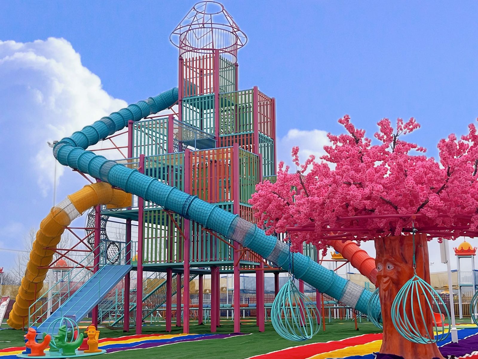 天鹅湖网红运动主题乐园