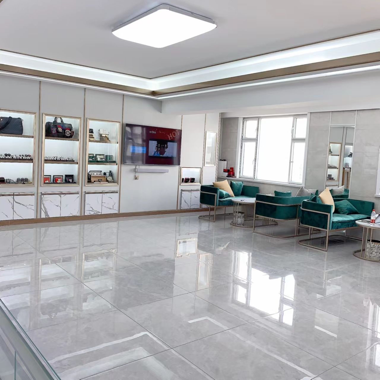 忆光名品(名表名包二手奢侈品保养维修回收店)