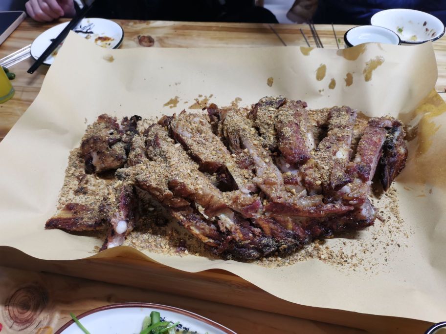 门童坚蚝海鲜烧烤