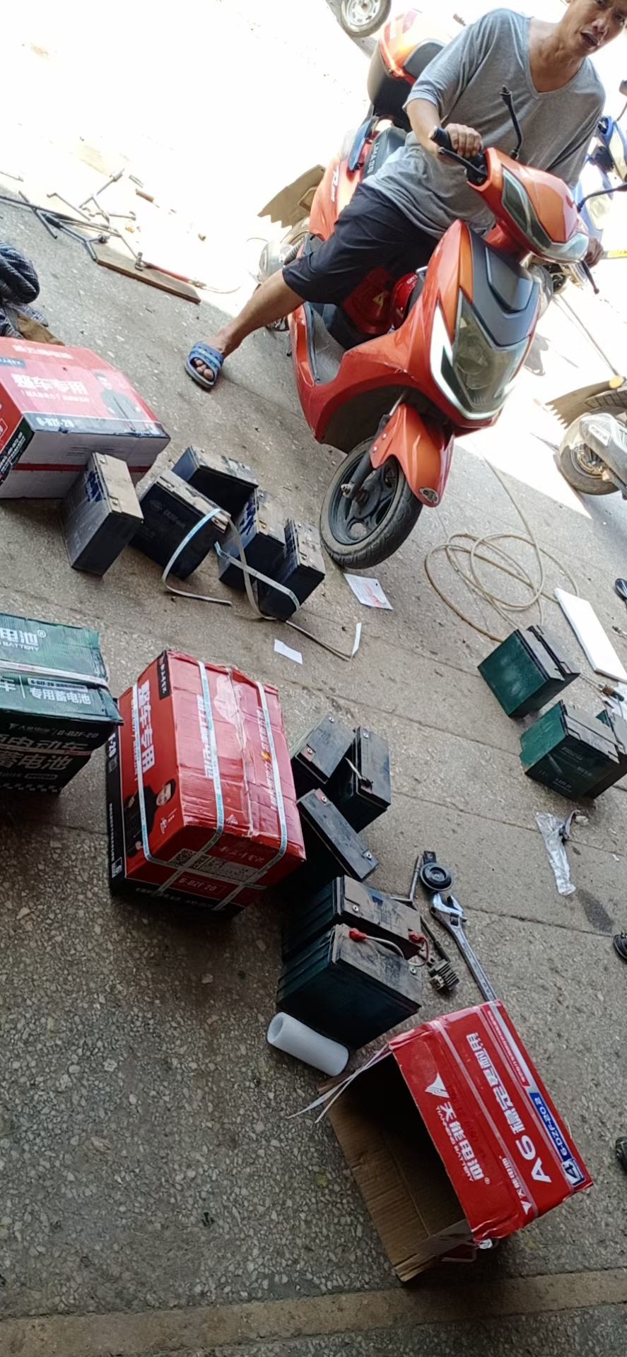 修电动车摩托车维修开锁