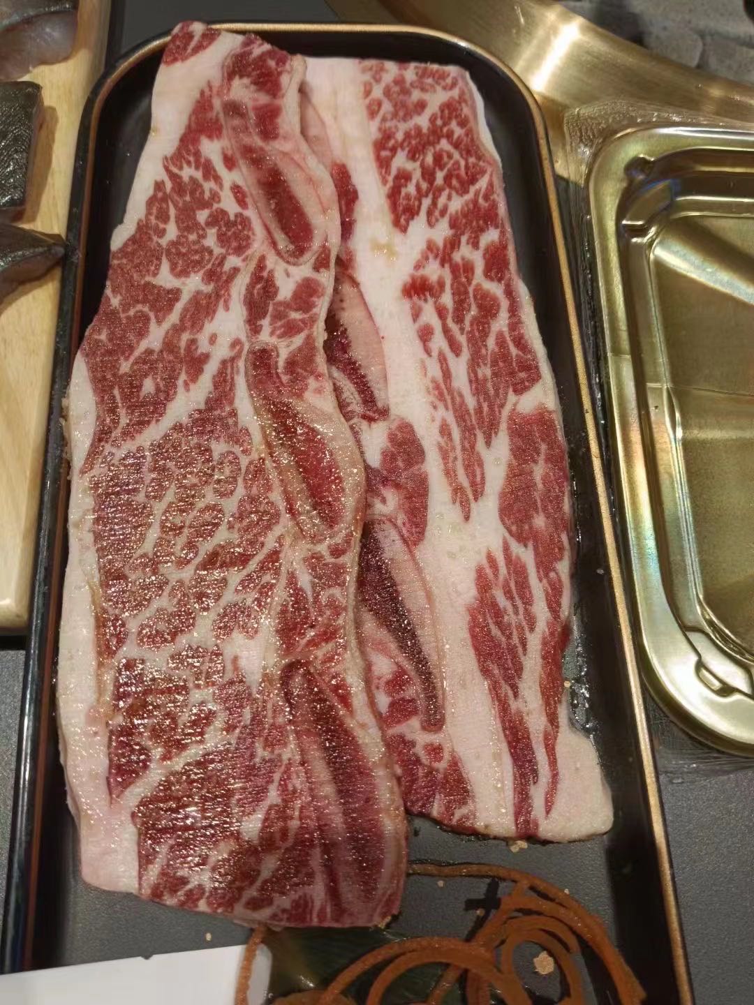 钊钊先的烤肉店