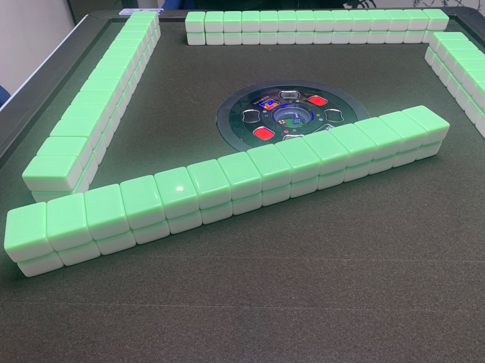 雀潮自助棋牌(沃尔玛店)