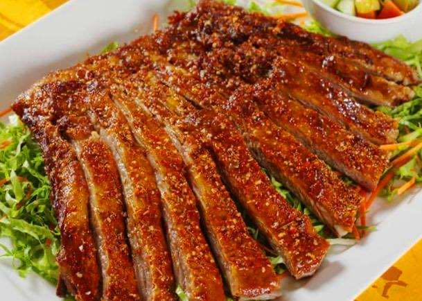 新疆烤域西烧惶亦美食清真