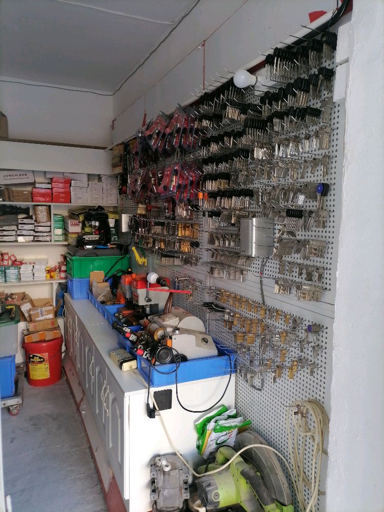 诚开锁业汽车钥匙空调家电维修