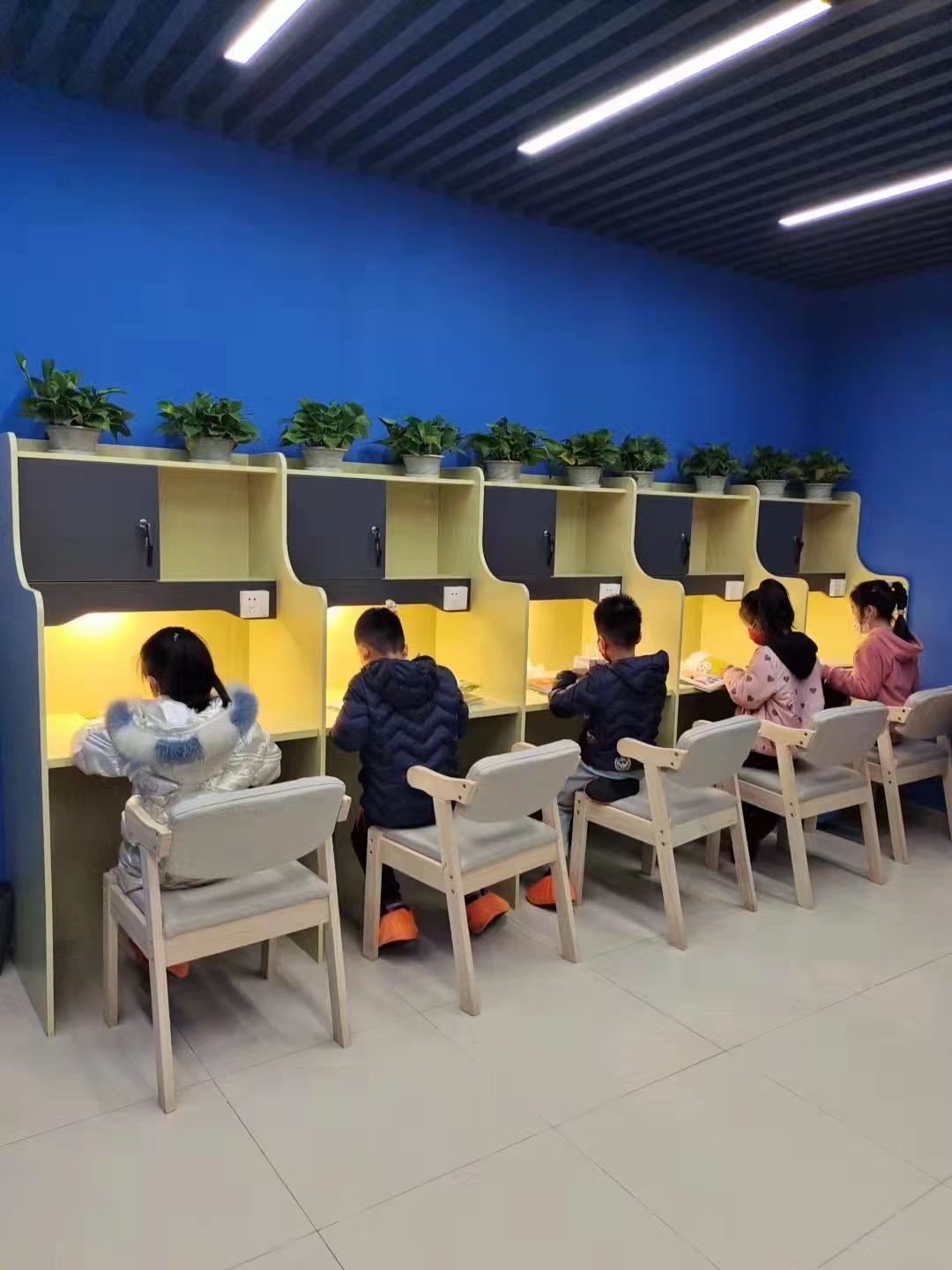 西安悦读绘本馆有限责任公司