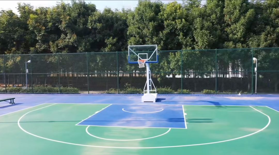 山东轻工职业学院院-篮球场