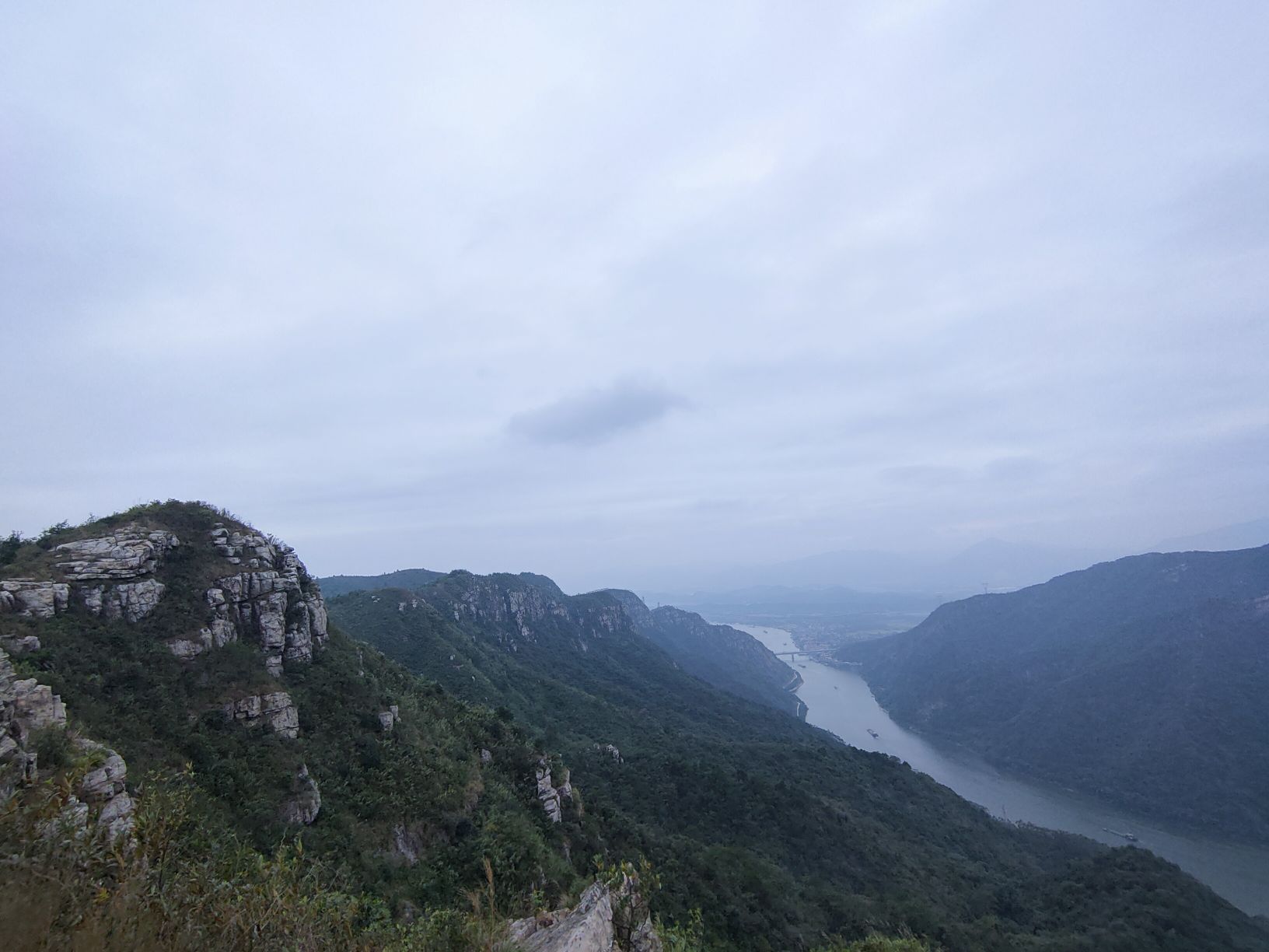 峡山